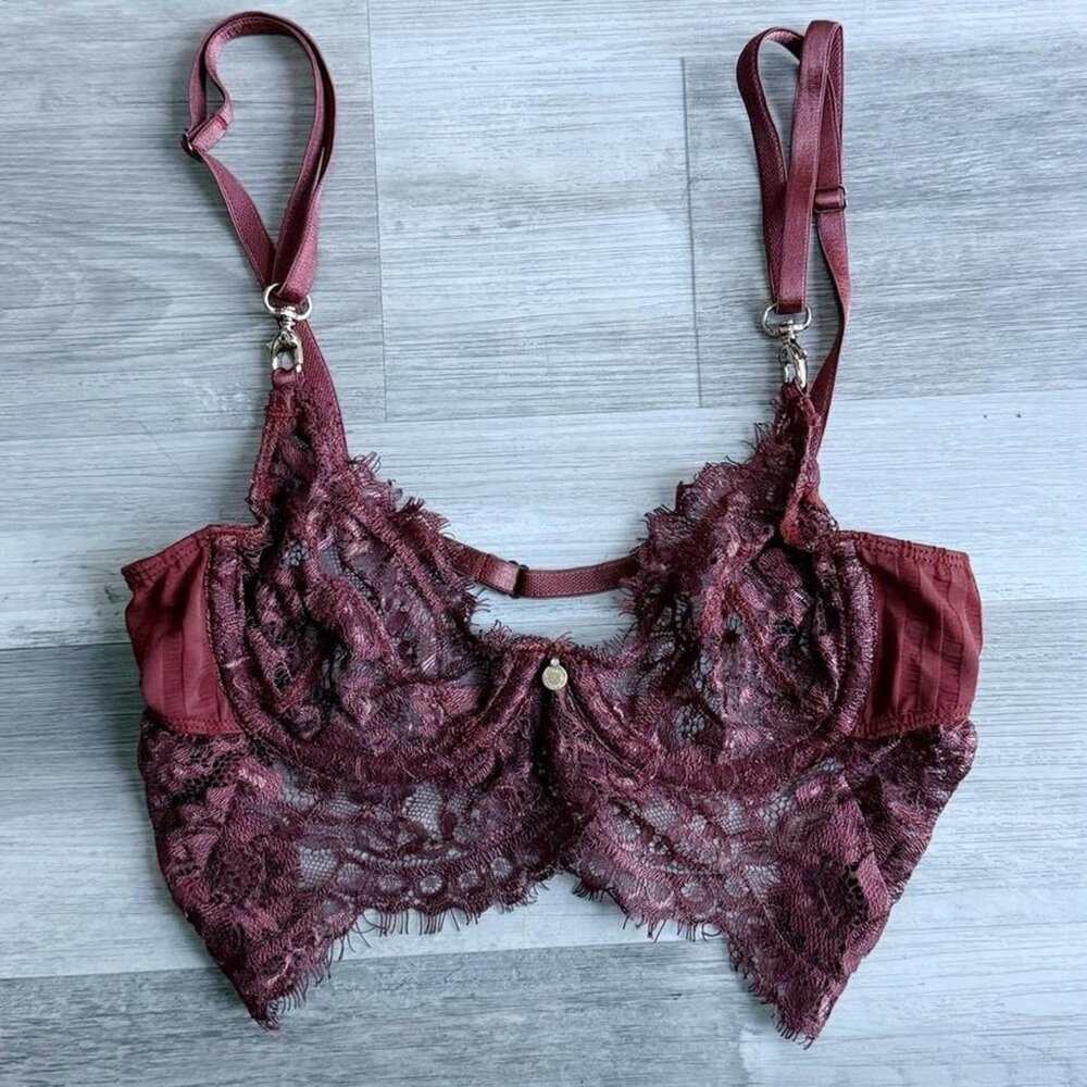 Gooseberry Intimates Lace Underwire Bra Size XS/S